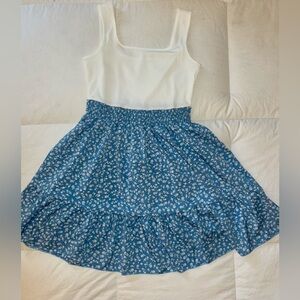 Women’s floral dress size small